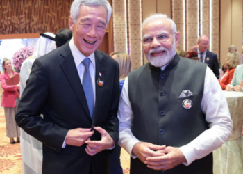 PM Modi interacts with Singapore counterpart Lee Hsien Loong