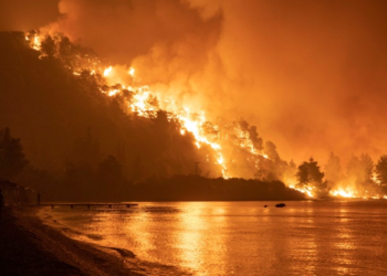 Wildfires are burning Greece