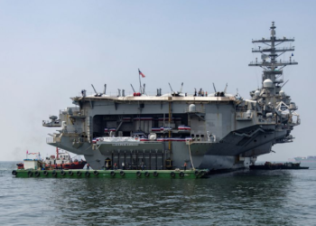U.S. Aircraft Carrier Ronald Reagan Docks in South Korea Amid Rising North Korean Threat