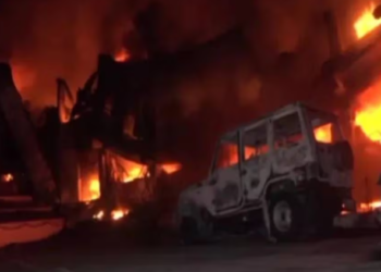 Fire Engulfs Factory in Jammu's Gangyal Area; Prompt Response Averts Major Disaster