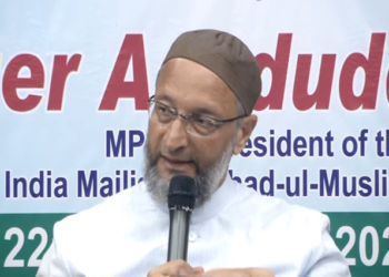 Owaisi defends his brother's remarks against poll official