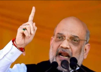Sonia Ji Launched Rahul 20 Times, but This Vehicle is Such That...": Amit Shah's Swipe at Congress