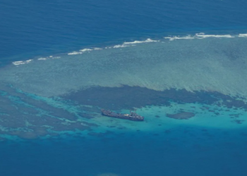 Tensions Rise as China Accuses US Navy Ship of 'Illegally' Entering Territorial Waters