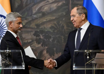 Russia, India Closer to Joint Military Equipment Production, Says Minister