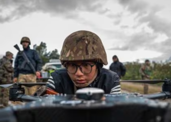 Three powerful anti-junta groups hat launched an offensive against the military last October agreed to a temporary ceasefire in areas on the border with China on Thursday night