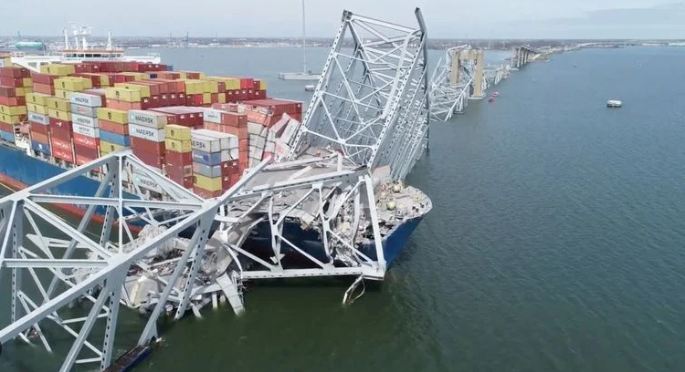 Freighter Pilot Requests Tugboat Assistance Prior to Collision with Baltimore Bridge