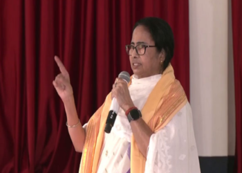 "This is a Jumla Government": CM Mamata Banerjee Attacks Centre