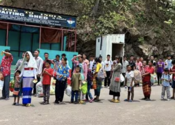 The Manipur govt has deported 38 Myanmar nationals to their home country through the Integrated Check Post (Twitter/@NBirenSingh)