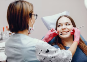 Regular dental check-ups, fluoride treatments, and proper oral care are vital for preventing dental issues during menopause. (Freepik)