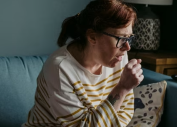 Are you ignoring these signs of viral pneumonia? Here are vaccines that can help protect your lungs (Photo by Pexels)