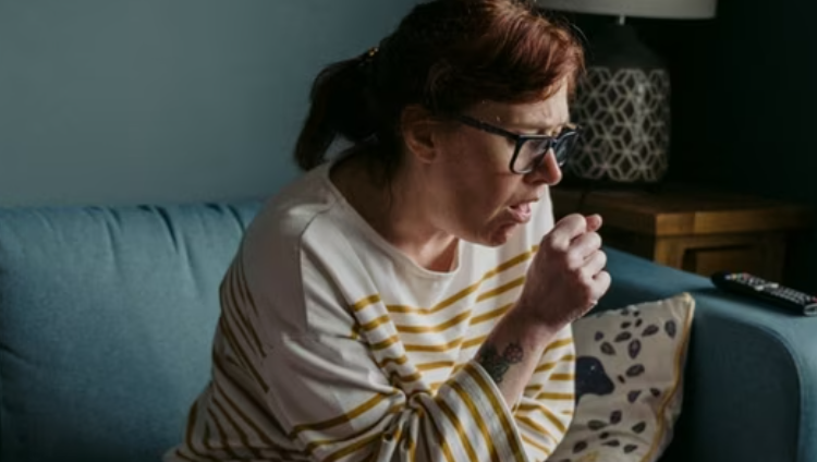 Are you ignoring these signs of viral pneumonia? Here are vaccines that can help protect your lungs (Photo by Pexels)