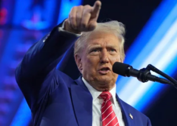 If the bill is approved, Trump will be able to legally and formally initiate the necessary steps to buy Greenland following his January 20 inauguration.(AP)