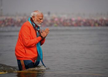 PM Narendra Modi Takes Holy Dip In Sangam At Mahakumbh In Prayagraj