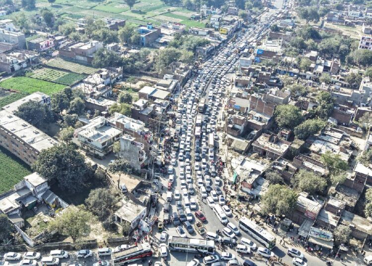 MahaKumbh Traffic Chaos: ‘No Vehicle Zone’ Declared Ahead Of Maghi Purnima Snan After Massive Jams