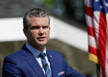 ‘Pentagon Princess’: Defense Secretary Pete Hegseth Faces Backlash Over Makeup Studio Request Amid Signal Chat Blunder