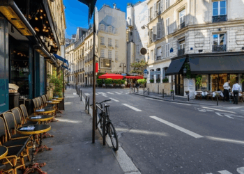 Zelensky Condemns Russia After Drone Strike Kills Three Generations in Ukraine