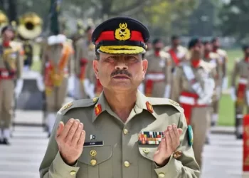 Pakistan Army Chief Warns Afghanistan to Take Action Against Terrorists or Face Consequences