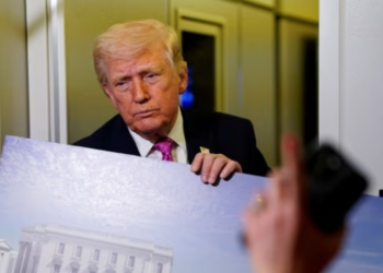 Trump’s “48-Hour” Ultimatum to Iran Sparks Debate Amid Escalating Gulf Tensions