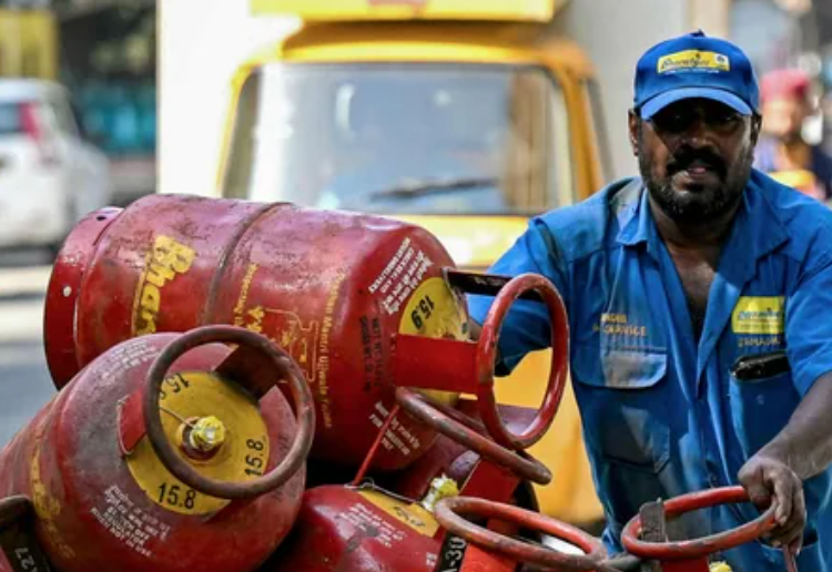 Households to choose between LPG and PNG under new government fuel rule in India