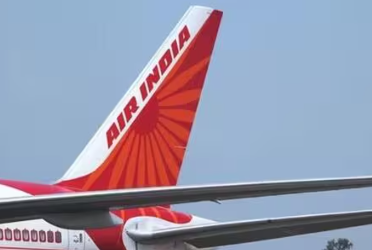 Air India Freezes Annual Salary Hikes Amid Rising Fuel Costs, Airspace Disruptions