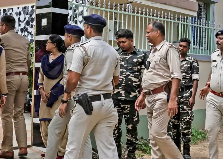 West Bengal STF Arrests Three Over Suspected ISI Links, SIM Card Smuggling And Counterfeit Currency Racket