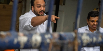 NCP’s Zeeshan Siddique gets death threat over phone, lodges complaint with Bandra police