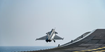 Rafale Marine Makes Historic Landing on INS Vikrant, India Moves Closer to Naval Fighter Induction